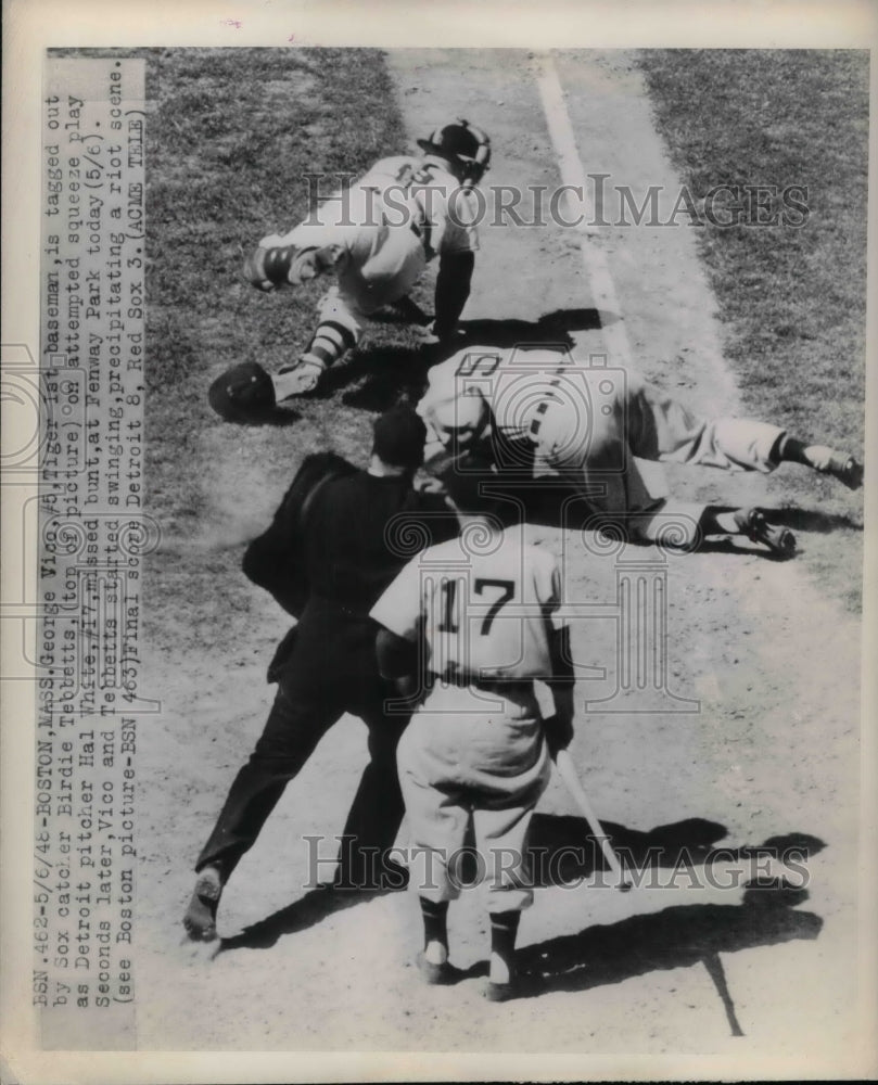 1958 Tiger George Vice vs Sox catcher Birdie Tebbets - Historic Images