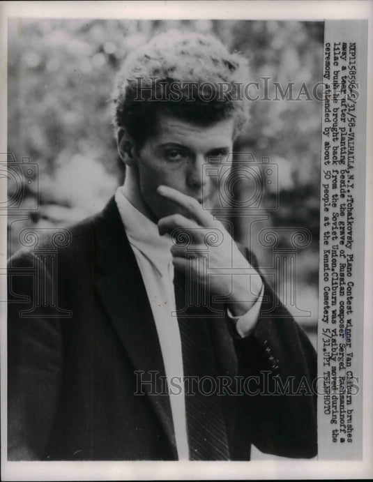 1958 Press Photo Concert pianist Van Cliburn in NY - Historic Images
