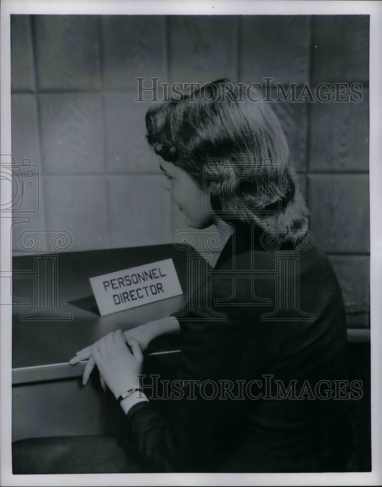1955 Press Photo Woman Shows New Hairstyle That Might Help Her Get New Job - Historic Images