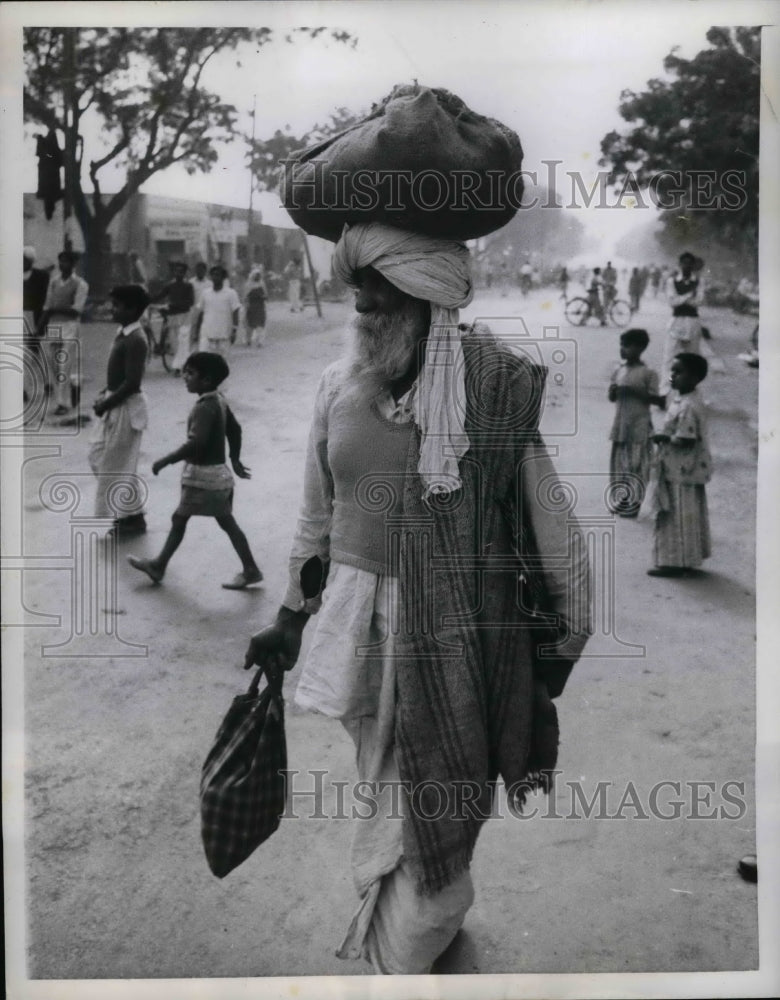 1959 New Delhi Man Carrying Load on Head  - Historic Images