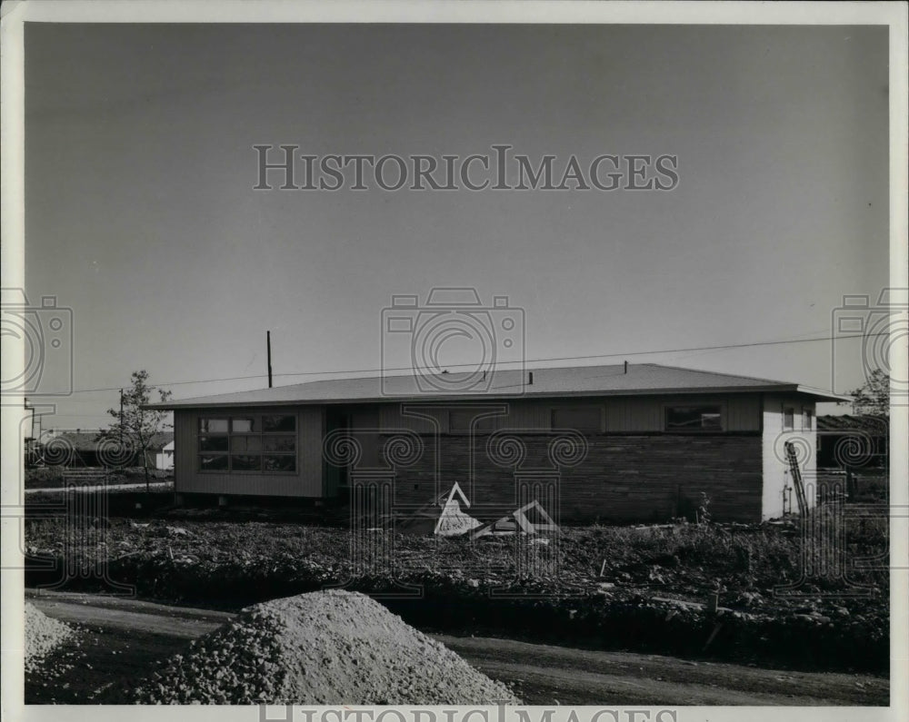 1951 Home by S.C. White with Ruberoid Composition Roofing - Historic Images