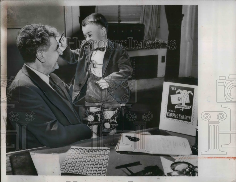 1954 Press Photo Michael Highman Visits Ohio Gov Frank Lausche - nea19942 - Historic Images