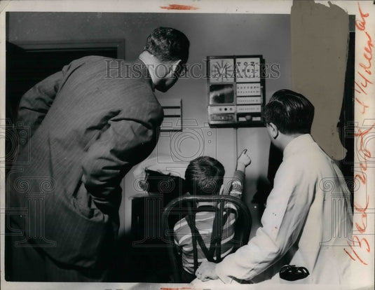 1949 Press Photo Chest Series at Huron Road Hospital in Cleveland-Historic Images