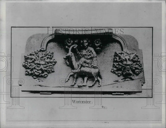 1934 Press Photo Carving from a old English church. - nea20045 - Historic Images