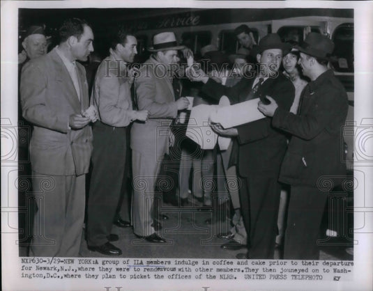 1954 Press Photo ILA Members Enjoying Coffee and Cake - nea20188 - Historic Images