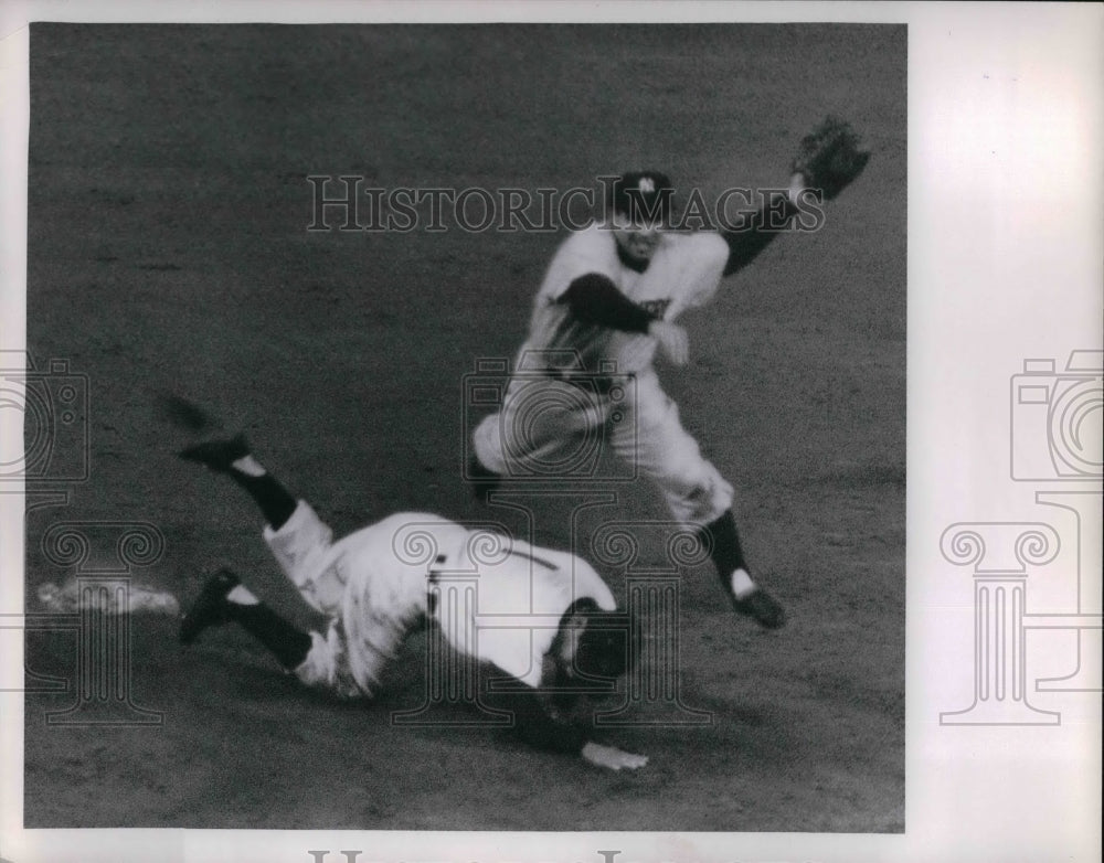 1954 Press Photo Phil Rizzuto of N.Y. Yankees and Avela of Cleveland Indians.-Historic Images