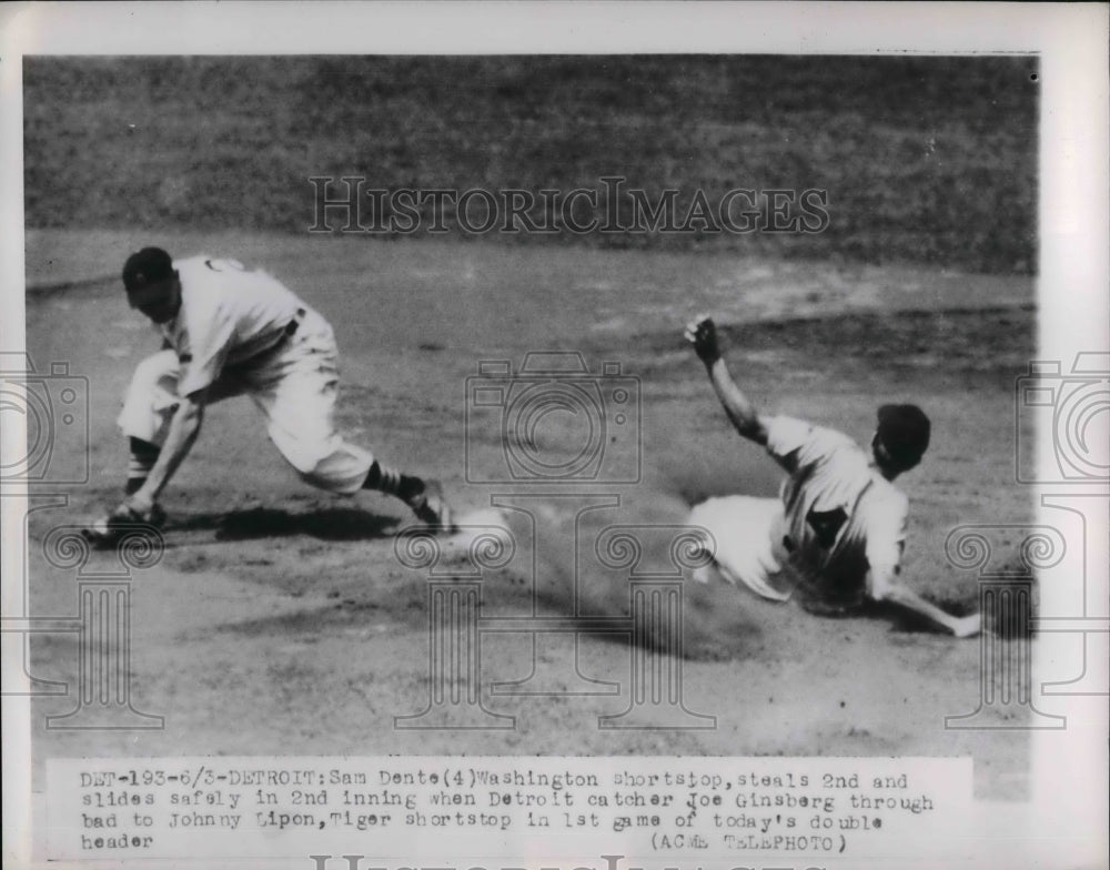 1951 Press Photo Senators Sam Dente steals 2nd vs Tiger Johnny Lipon-Historic Images