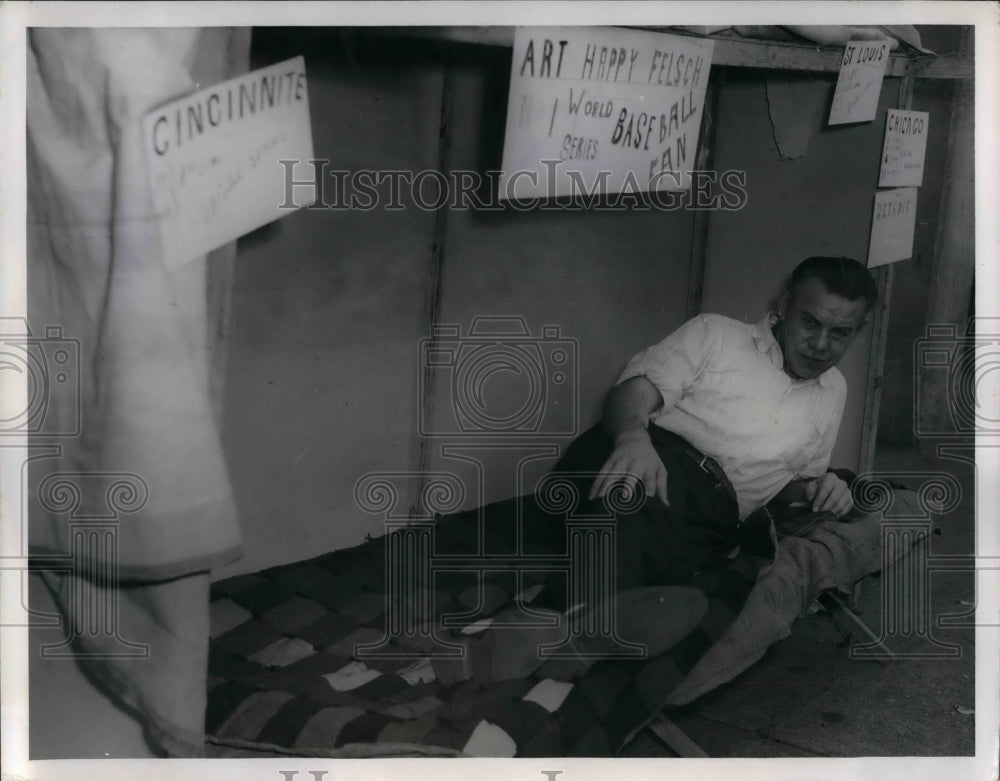 1944 Fan Arthur Flesch in line for World Series tickets - Historic Images