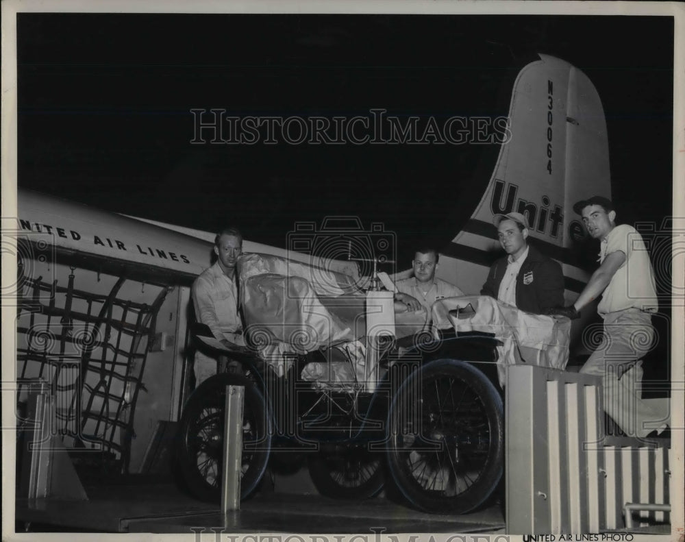 1953 1893 De Dion auto loaded onto UA plane in Chicago for NY - Historic Images