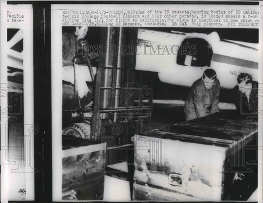 1960 Press Photo 19 Casket of Calif. Tech College players loaded aboard a C-16. - Historic Images