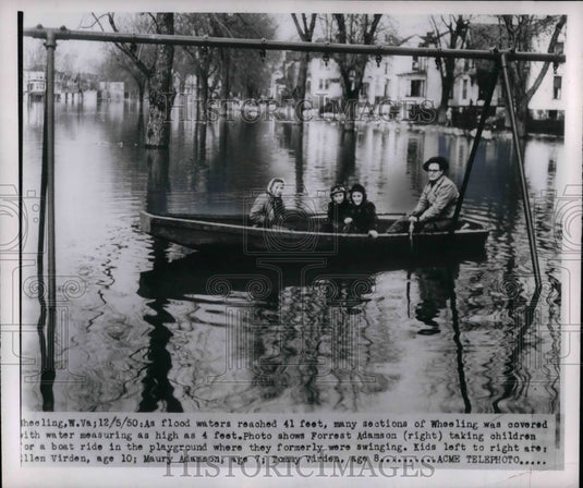 1950 Press Photo Flood waters in West Virginia & Forrest Adamson & kids in aboat - Historic Images