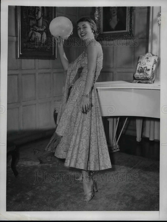 1949 Press Photo Springs Fashion for 1950 - nea21391-Historic Images