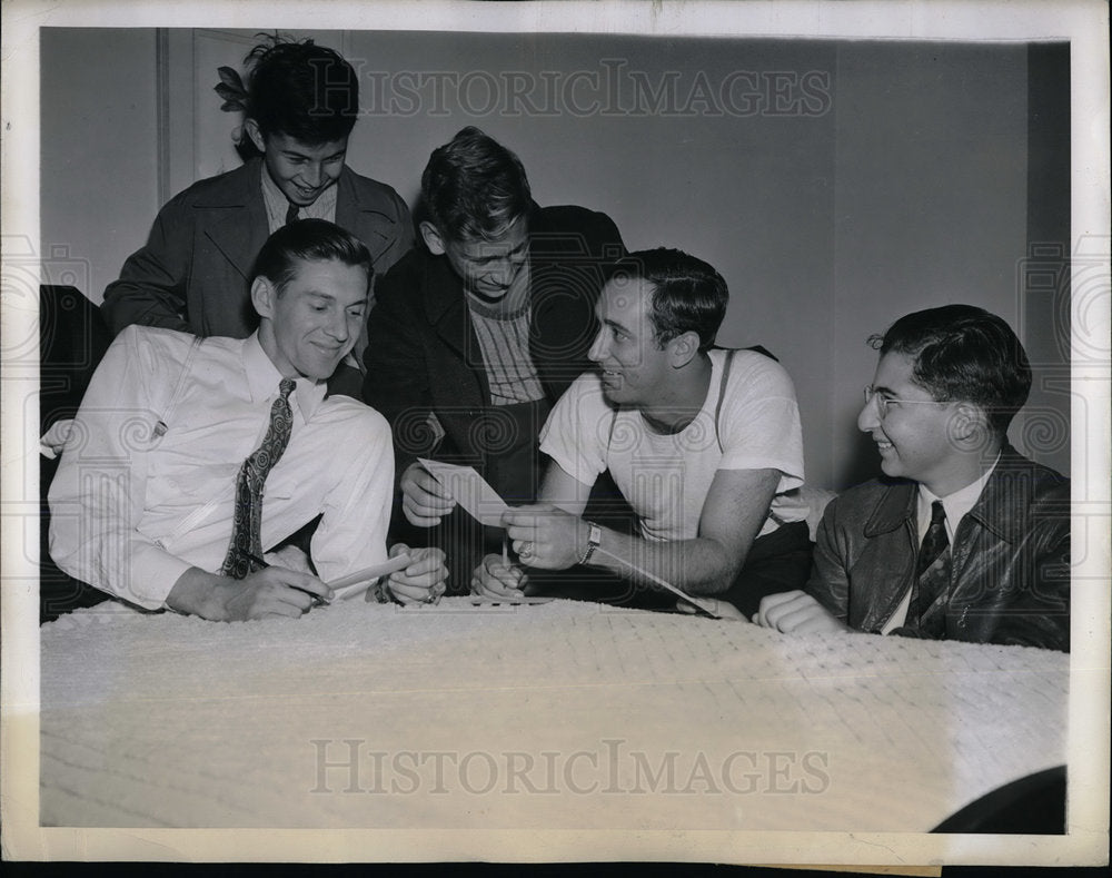 1943 Press Photo St Louis Cardinals, H Walker,Marion, Levin,M Baer,Walker,Odess - Historic Images