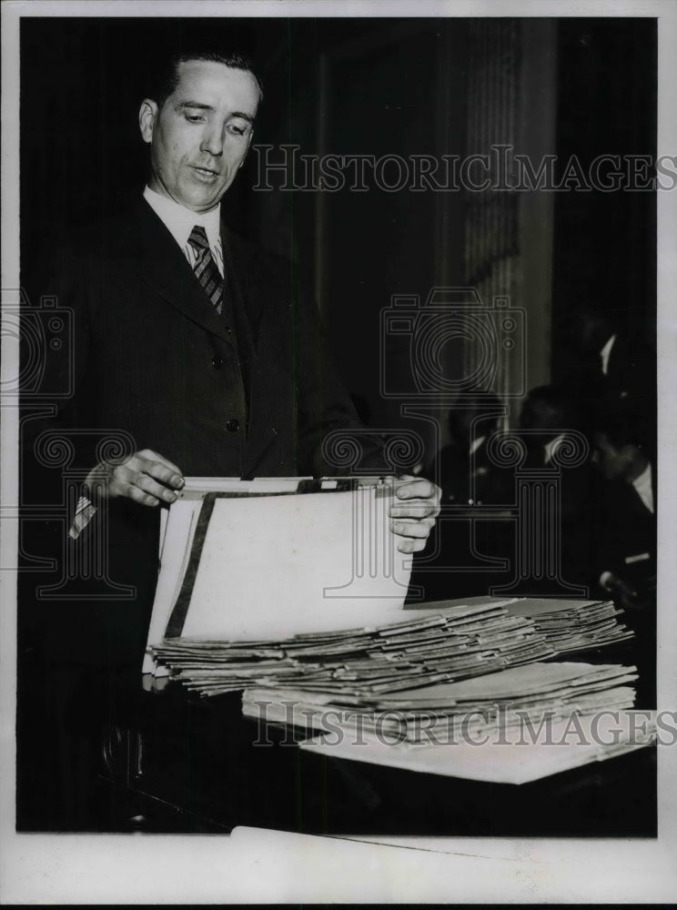 1934 Post Office Clerk Raymons Johns at Senate Hearing-Historic Images