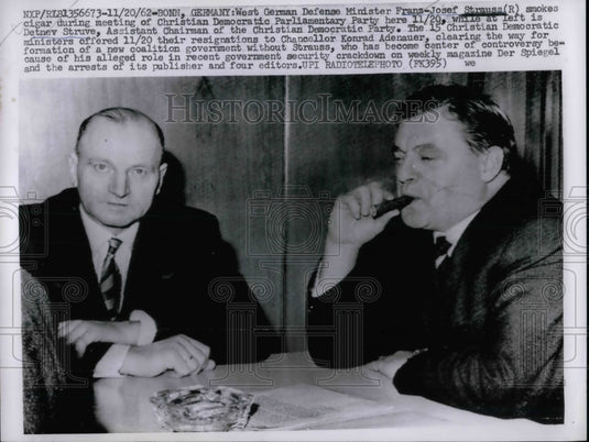 1962 Press Photo West German Defense Minister Franz-Josef Strauss, Detnev Struve - Historic Images