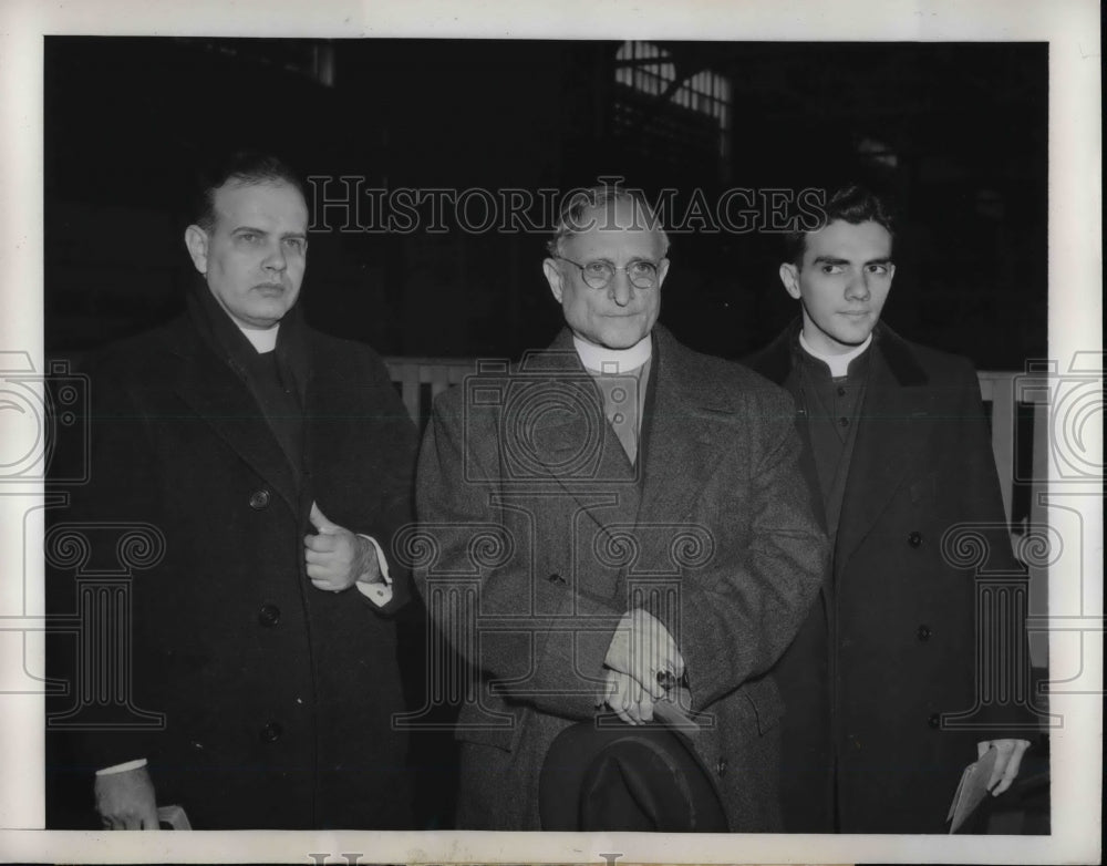 1946 Press Photo Cardinal-Designate Emmanuel Arteaga Y Betancourt, Fr. Fernandez-Historic Images