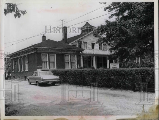 Press Photo Bingham Apartments - 21129 North Euclid - nea22455-Historic Images