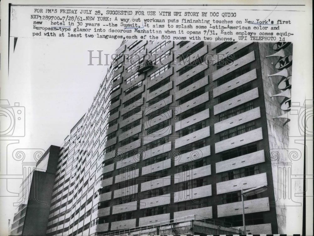 1961 Press Photo New York's 1st Hotel in 30 Years The Summit with 800 Rooms - Historic Images