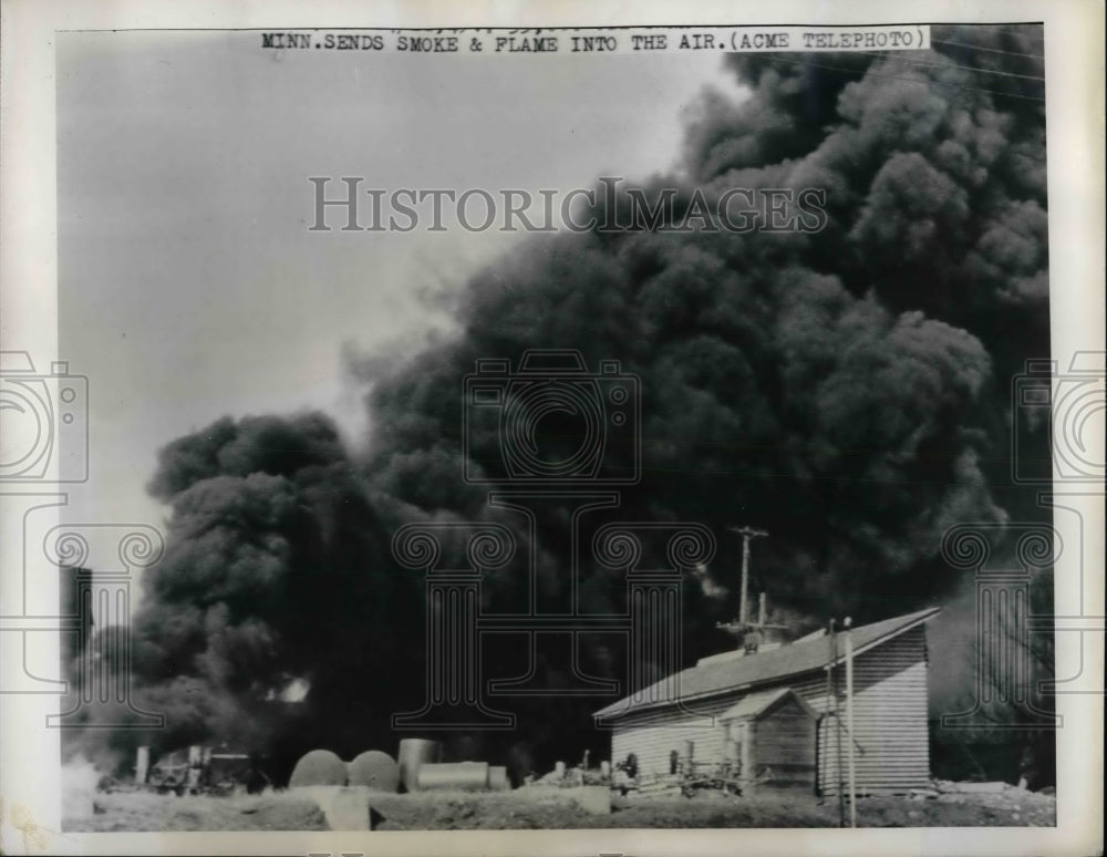 1949 Press Photo Three Oil Tanks Destroyed by Fire - nea22787 - Historic Images