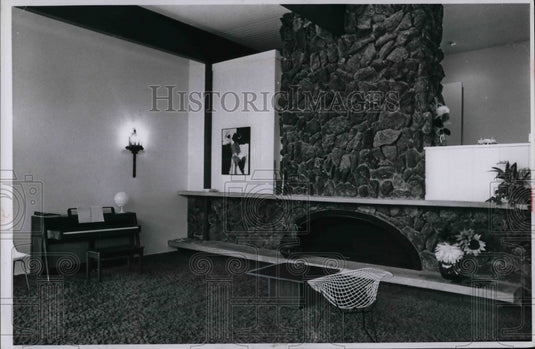 1966 Home of Dr & Mrs Lee Ruberstinr  - Historic Images