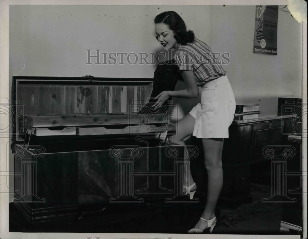 1938 Cedar chest with trays, drawers, American Furniture Mart - Historic Images