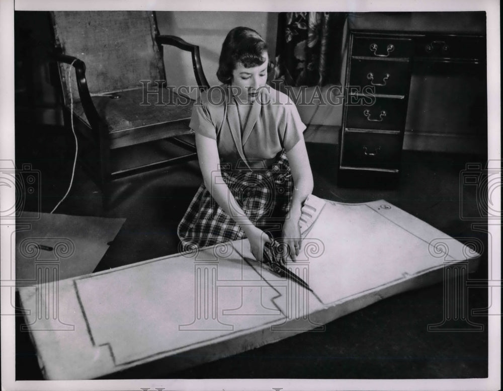 1950 Press Photo Foam Rubber - nea23316 - Historic Images