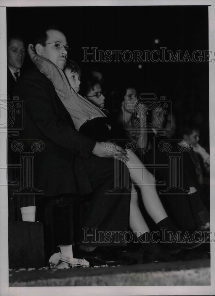 1938 Crowd at Ringling Brothers &amp; Barnum &amp; Bailey Circus - Historic Images