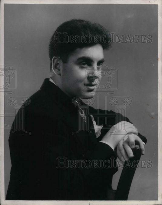 1950 Kenny Wolf, Pianist - Historic Images