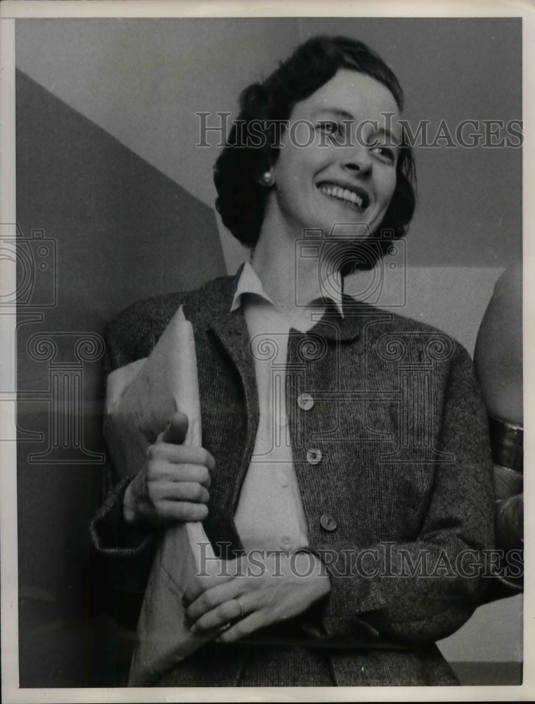 1955 Leora Dana on "The Forager" from the Pond Theater - Historic Images