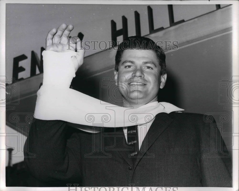 1961 New York Yankee Pitcher Bob Turley After Surgery - Historic Images