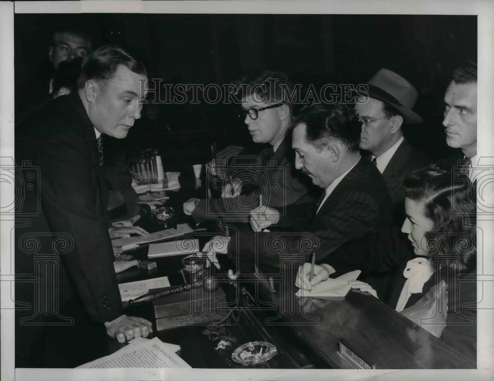 1946 Press Photo Surplus Property hearing committee - nea25435-Historic Images