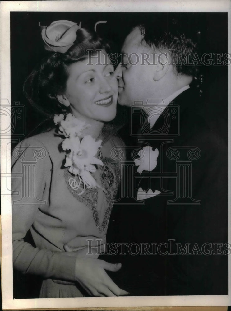 1944 Press Photo Senator Styles H. Bridges with Wife, Former Dolores Thuwald - Historic Images