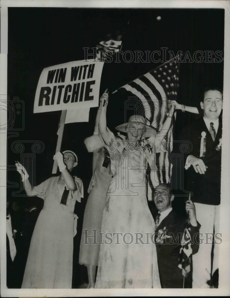 1932 Press Photo Rooters Cheer On Ritchie Demonstrators At Democratic Convention - Historic Images