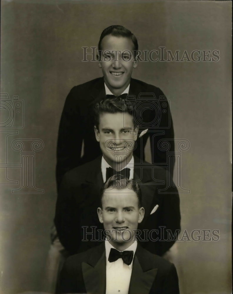 1932 Press Photo The Cheerleaders: Art Crist, Bud Scoot &amp; Jack Bradley - Historic Images