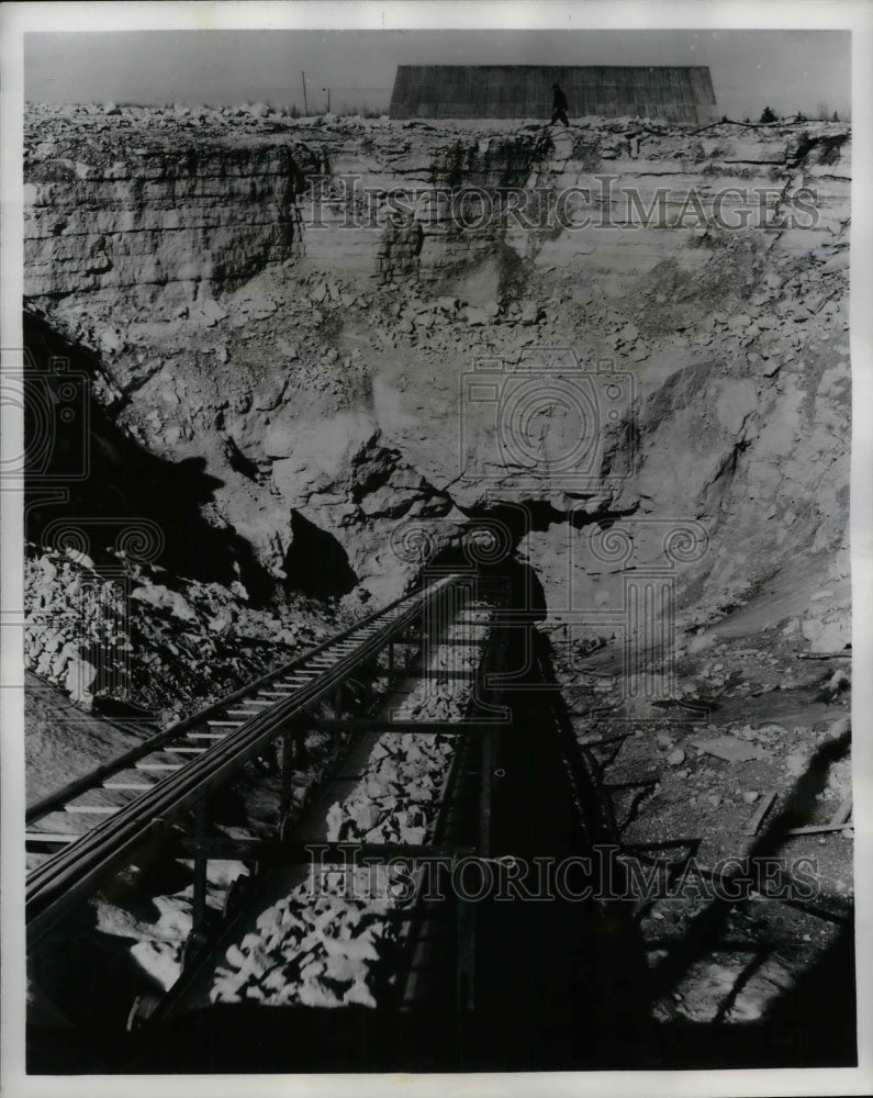 1955 Tunnel conveyor system at US Stele Limestone Quarry in Mich. - Historic Images