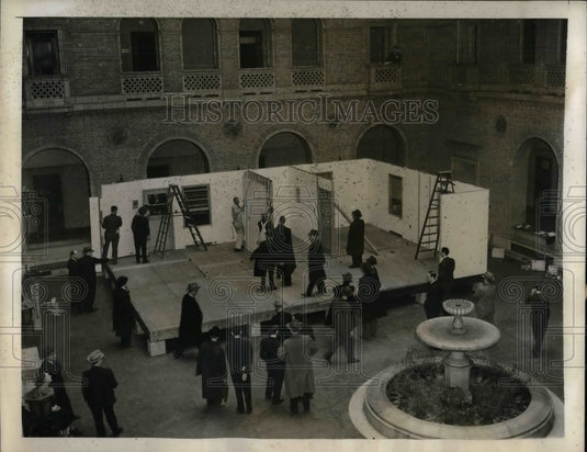 1941 Press Photo New Use For Cotton Exhibit being built in Washington Building - Historic Images