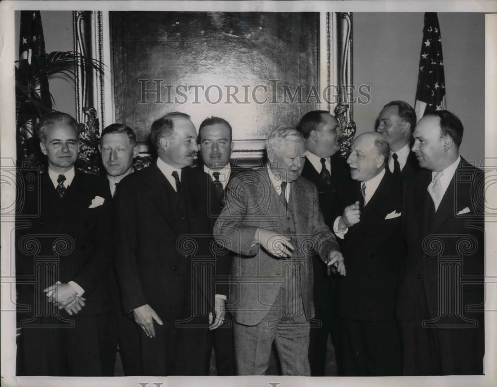 1939 Vice Pres. John Nance Garner Greets French Officials In Wash. - Historic Images