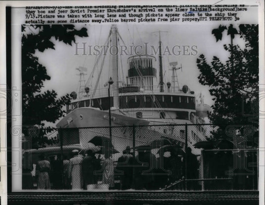 1960 Liner "Baltika" with Soviet Premier Khruschev  - Historic Images