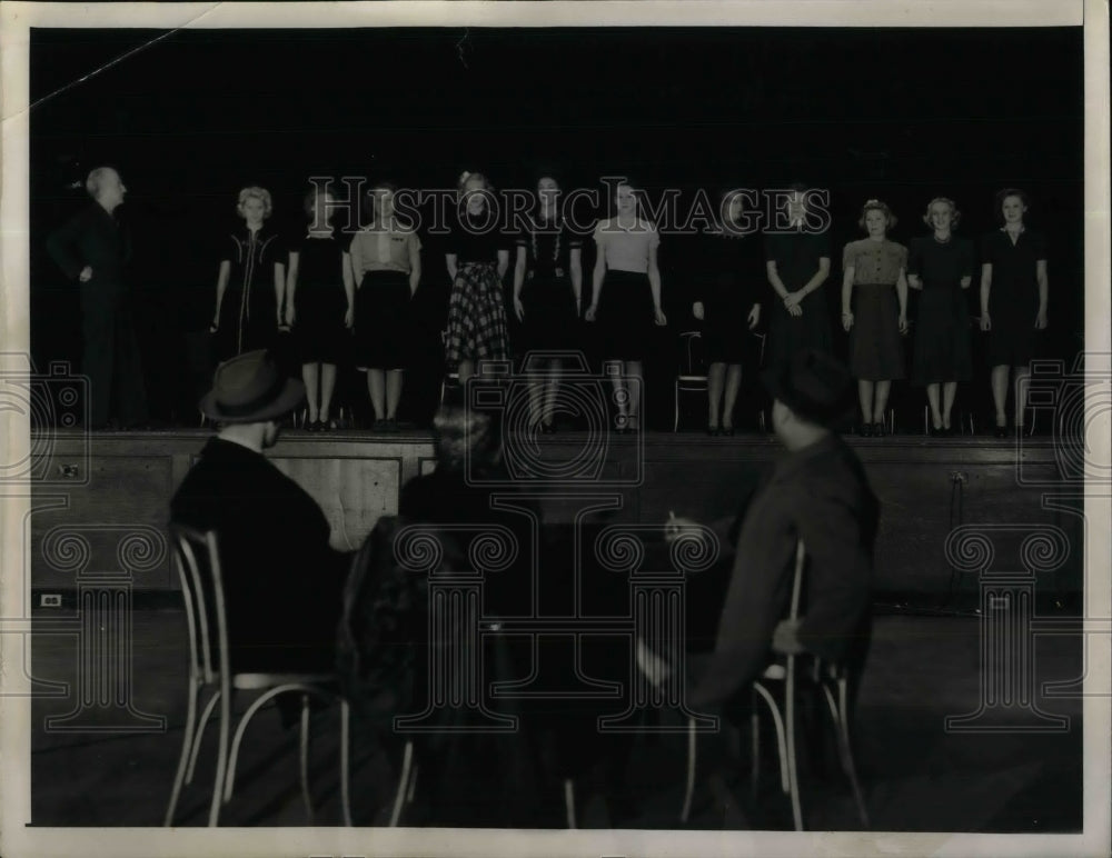 1940 Press Photo Dancers Auditioning On Stage For &quot;American Jubilee&quot;-Historic Images