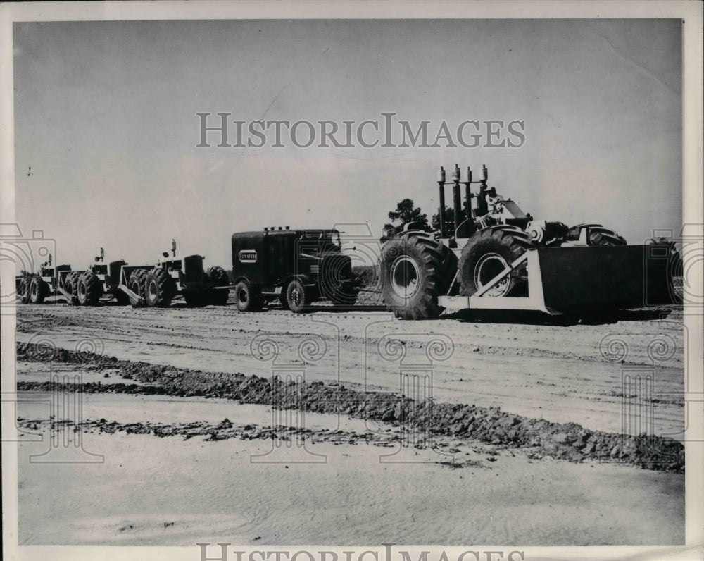 1948 Press Photo Tournadozer By Firestone Tire and Rubber Company - nea27284 - Historic Images