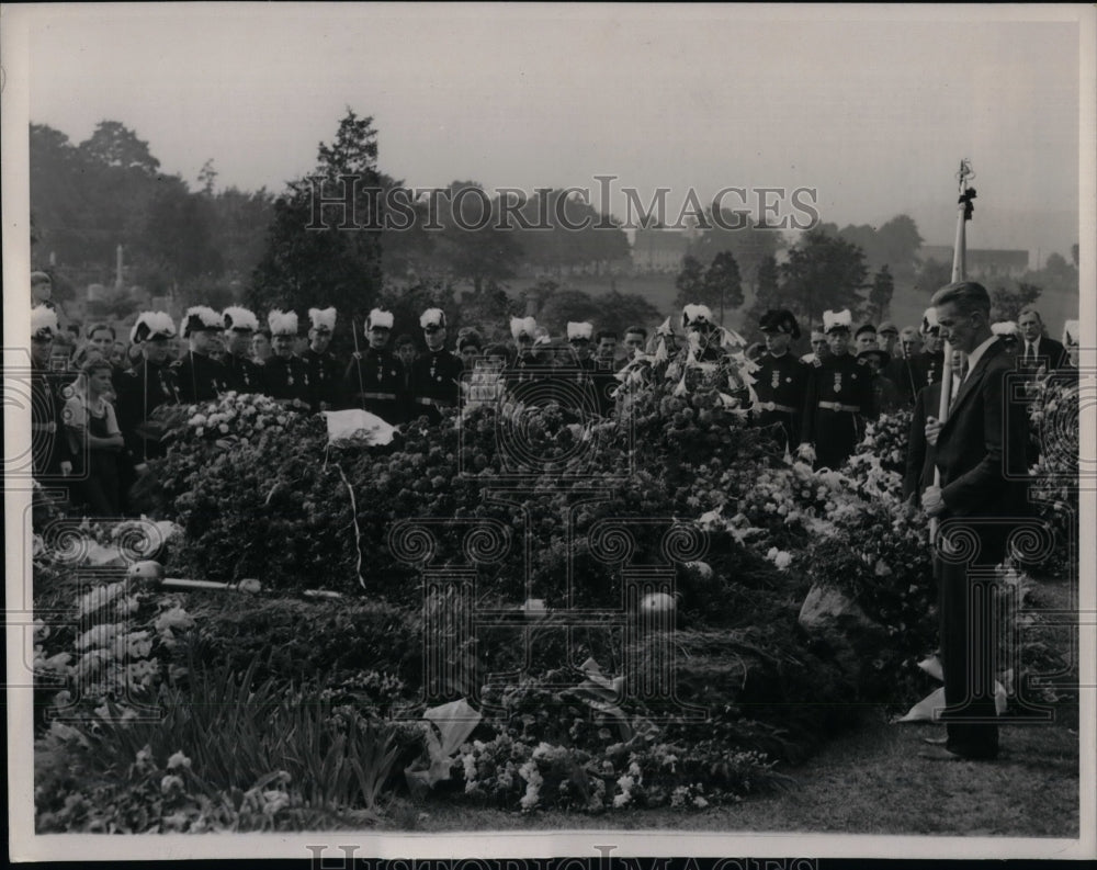1938 Press Photo Masonic Order at R.S. Copeland's Grave, - Historic Images
