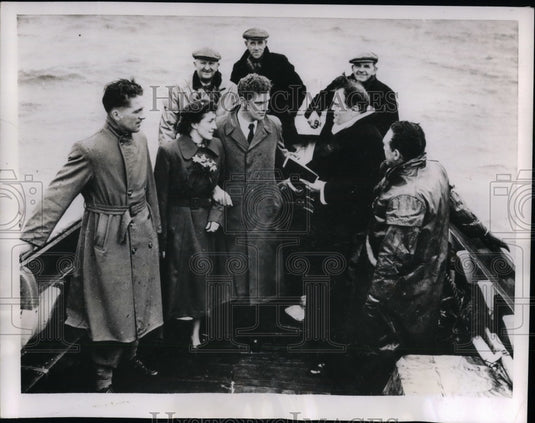 1952 Karl Pedersen and his bride Annelisa Thaygesen  - Historic Images
