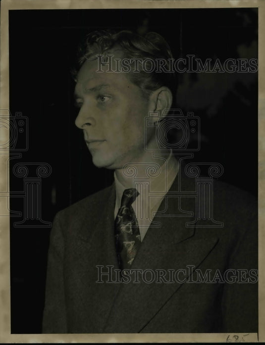 1943 Benny Woodall - Historic Images