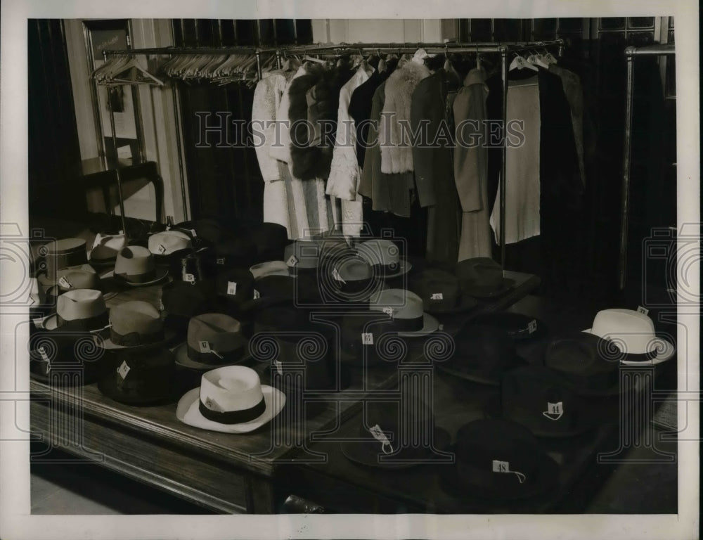 1940 Press Photo Several collection of masculine headgear at a store - nea28712 - Historic Images