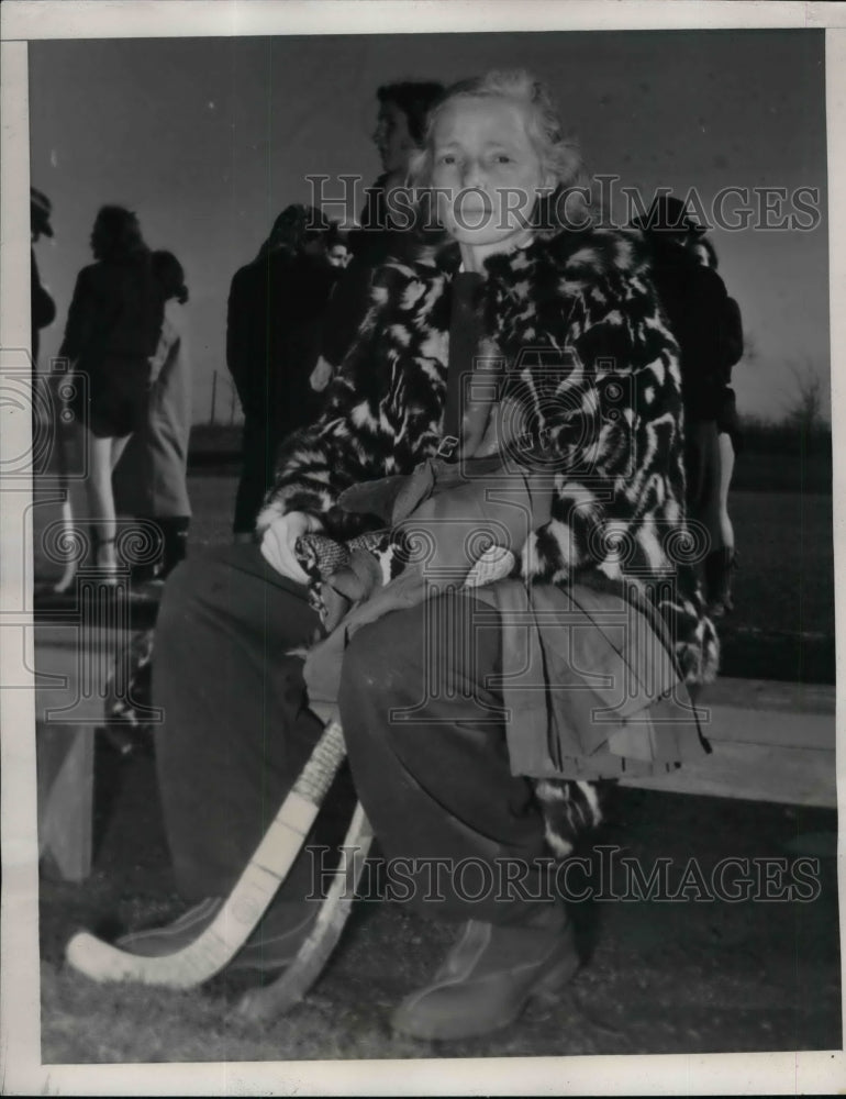 1939 Press Photo Barbara Strebiuegh All American Field Hockey Cleveland Ohio - Historic Images