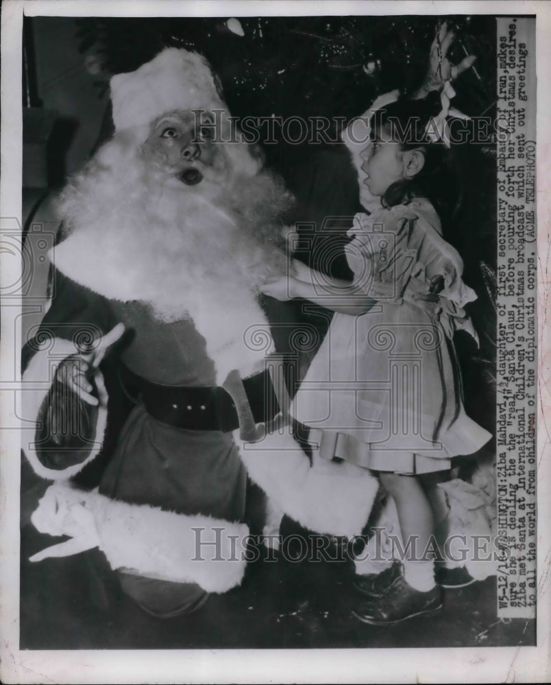 1949 Irani child Ziba Mahdavi &amp; Santa Claus in D.C. - Historic Images