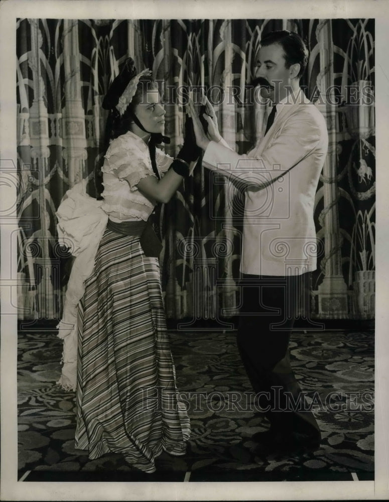 1939 Dancer Joyce Jones & her partner Thomas Riley - Historic Images