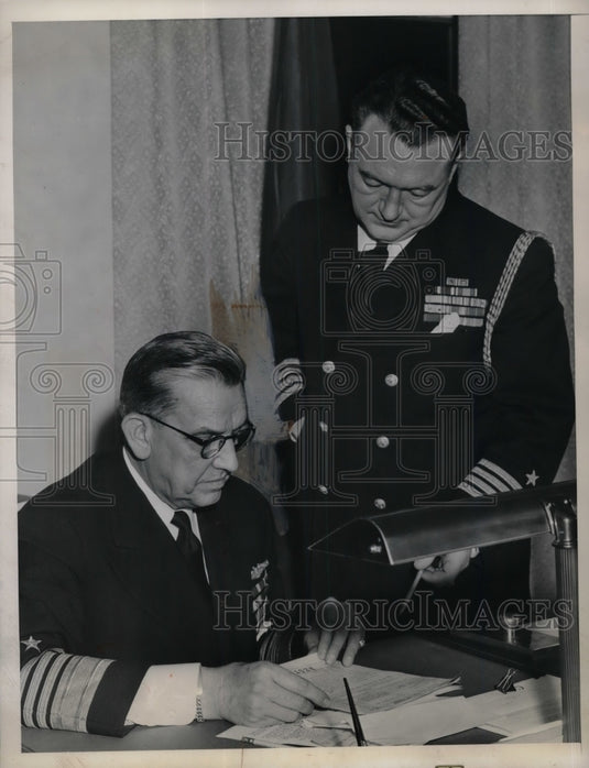 1948 Press Photo Adm. Louis E. Denfeld, Captain Howard A. Yager - Historic Images