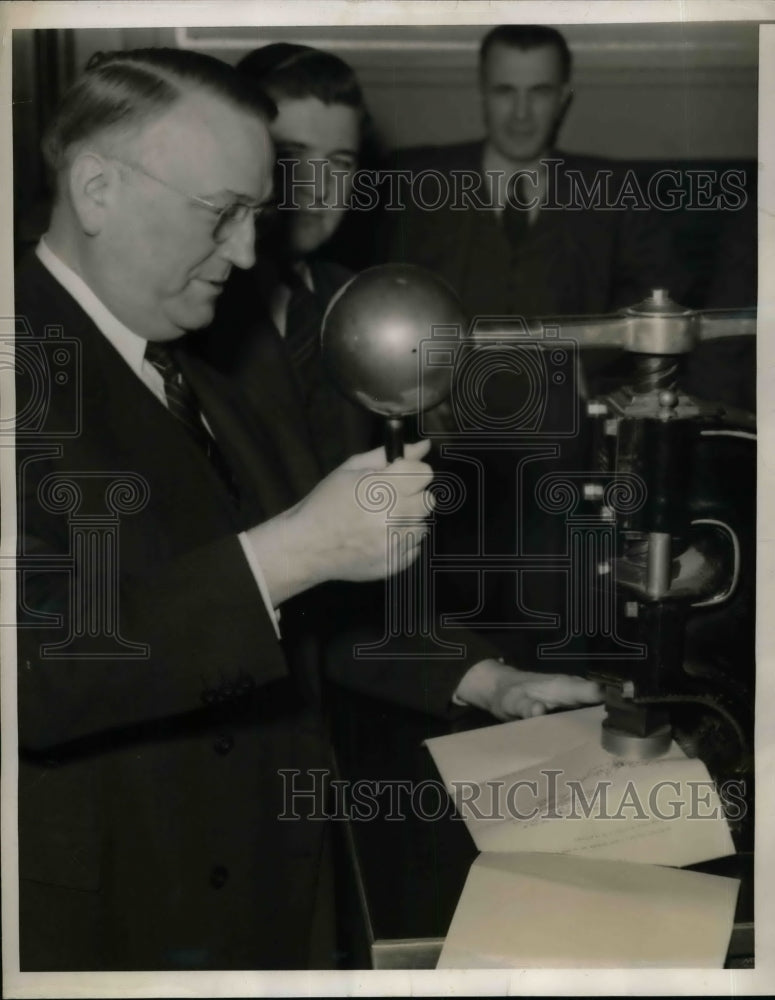 1940 Press Photo Ill. Sec of State Edward J. Hughes-Historic Images