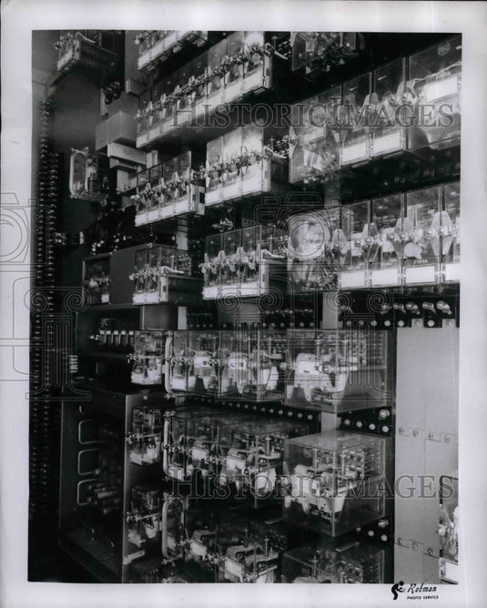 1957 Press Photo Electronic Brains battery electronic equipment New York - Historic Images